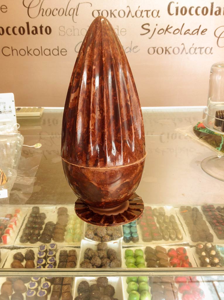 Fluted hand marbled Easter egg.