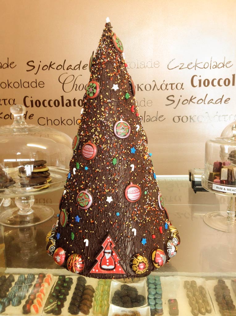 Hand decorated xmas tree.